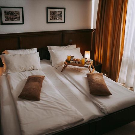 Hotel & Restaurant Sofia Sucevita Ngoại thất bức ảnh