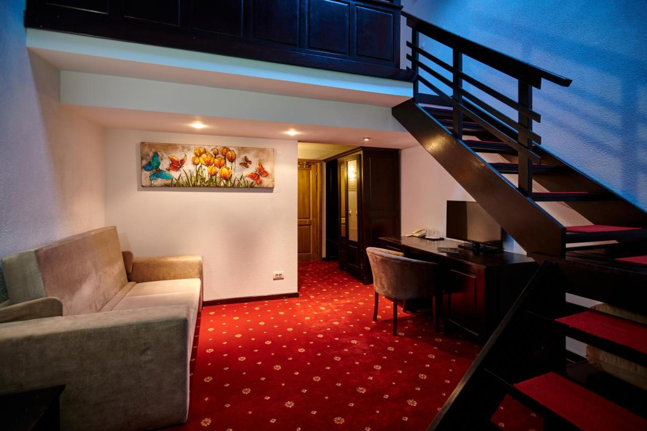 Hotel & Restaurant Sofia Sucevita Ngoại thất bức ảnh