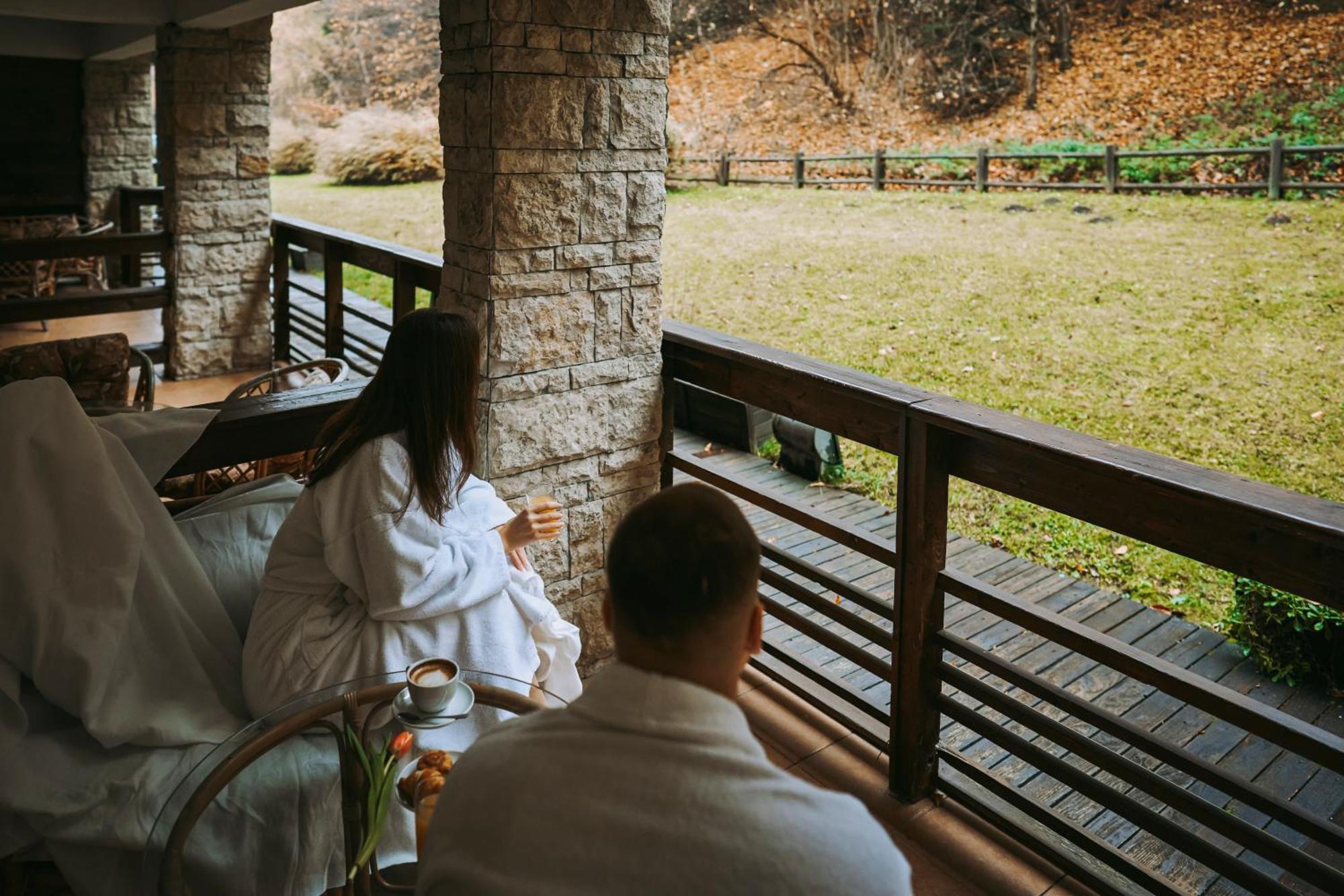 Hotel & Restaurant Sofia Sucevita Ngoại thất bức ảnh