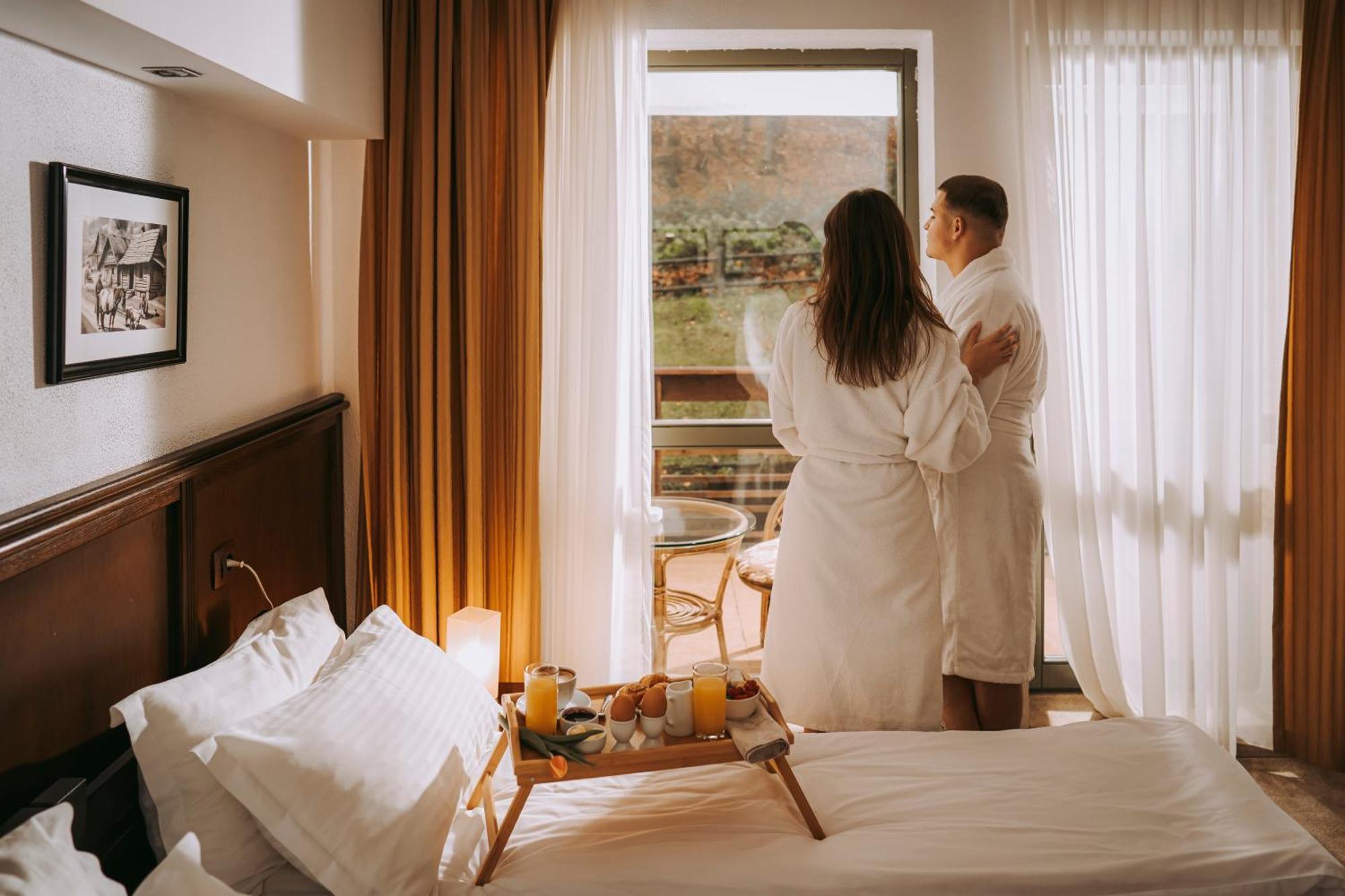 Hotel & Restaurant Sofia Sucevita Ngoại thất bức ảnh