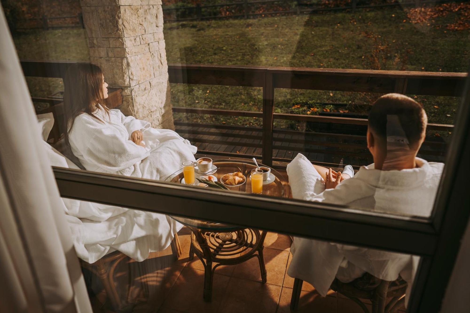 Hotel & Restaurant Sofia Sucevita Ngoại thất bức ảnh